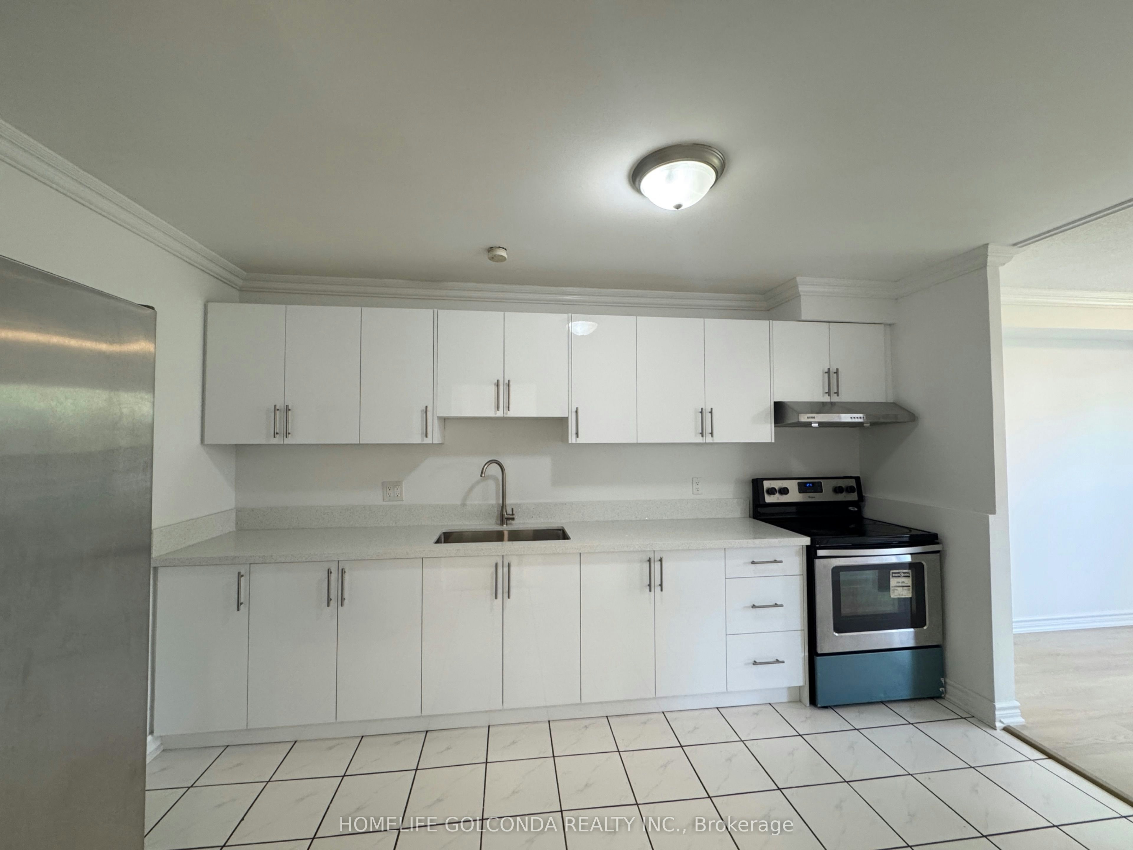 12 Grenbeck Drive, Toronto, ON, M1V 2H6 - 8
