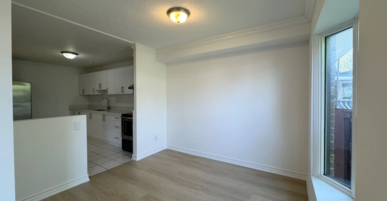 12 Grenbeck Drive, Toronto, ON, M1V 2H6 - 7