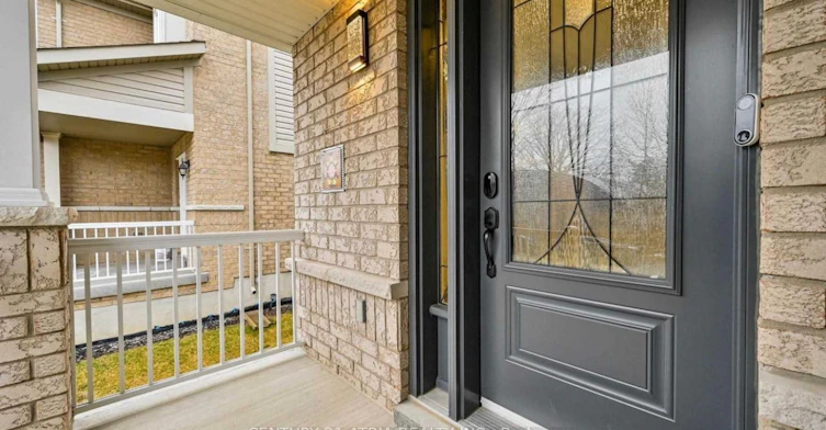 43 Redfern Crescent, Clarington, ON, L1C 5G8 - 2