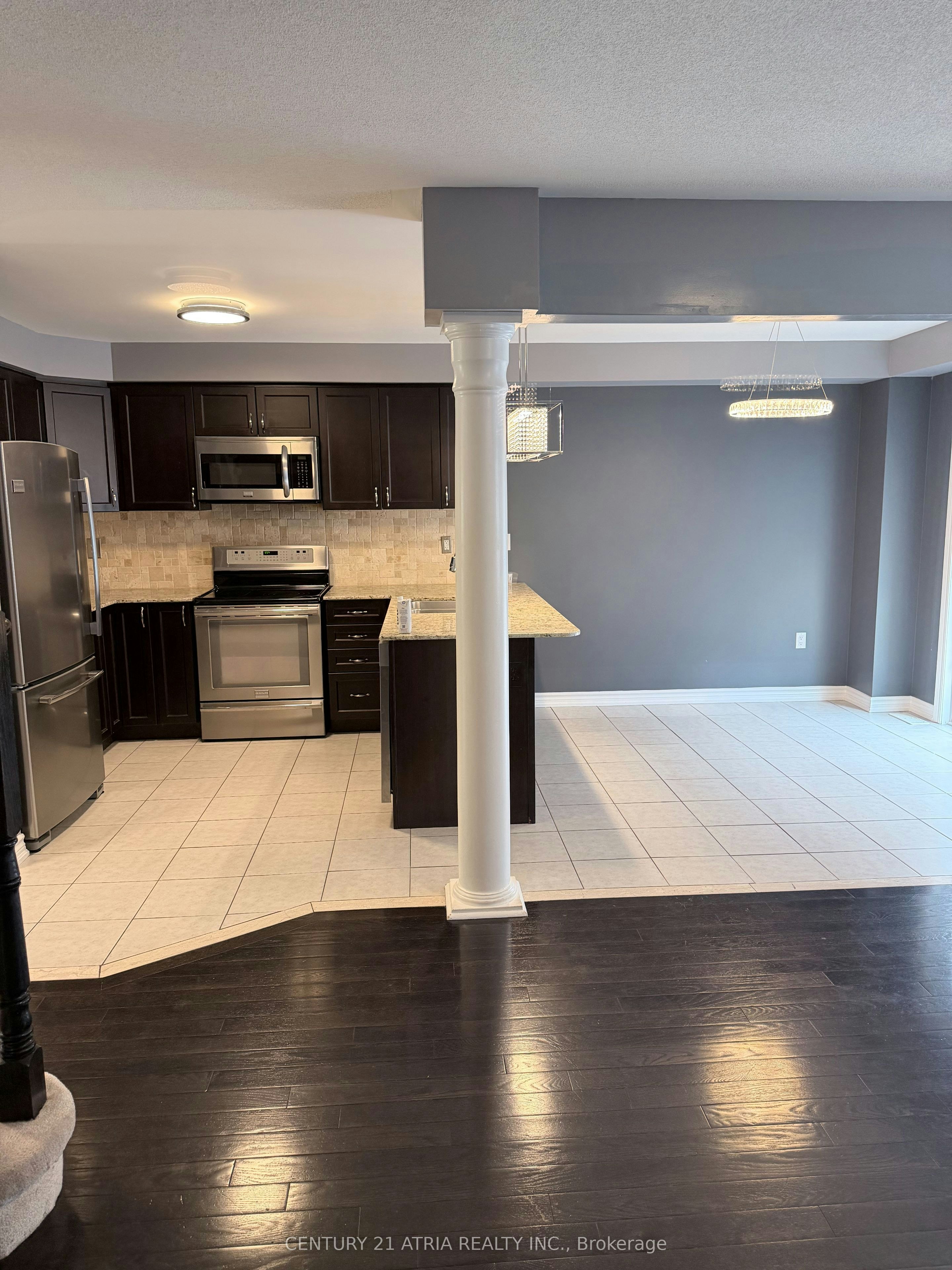 43 Redfern Crescent, Clarington, ON, L1C 5G8 - 5