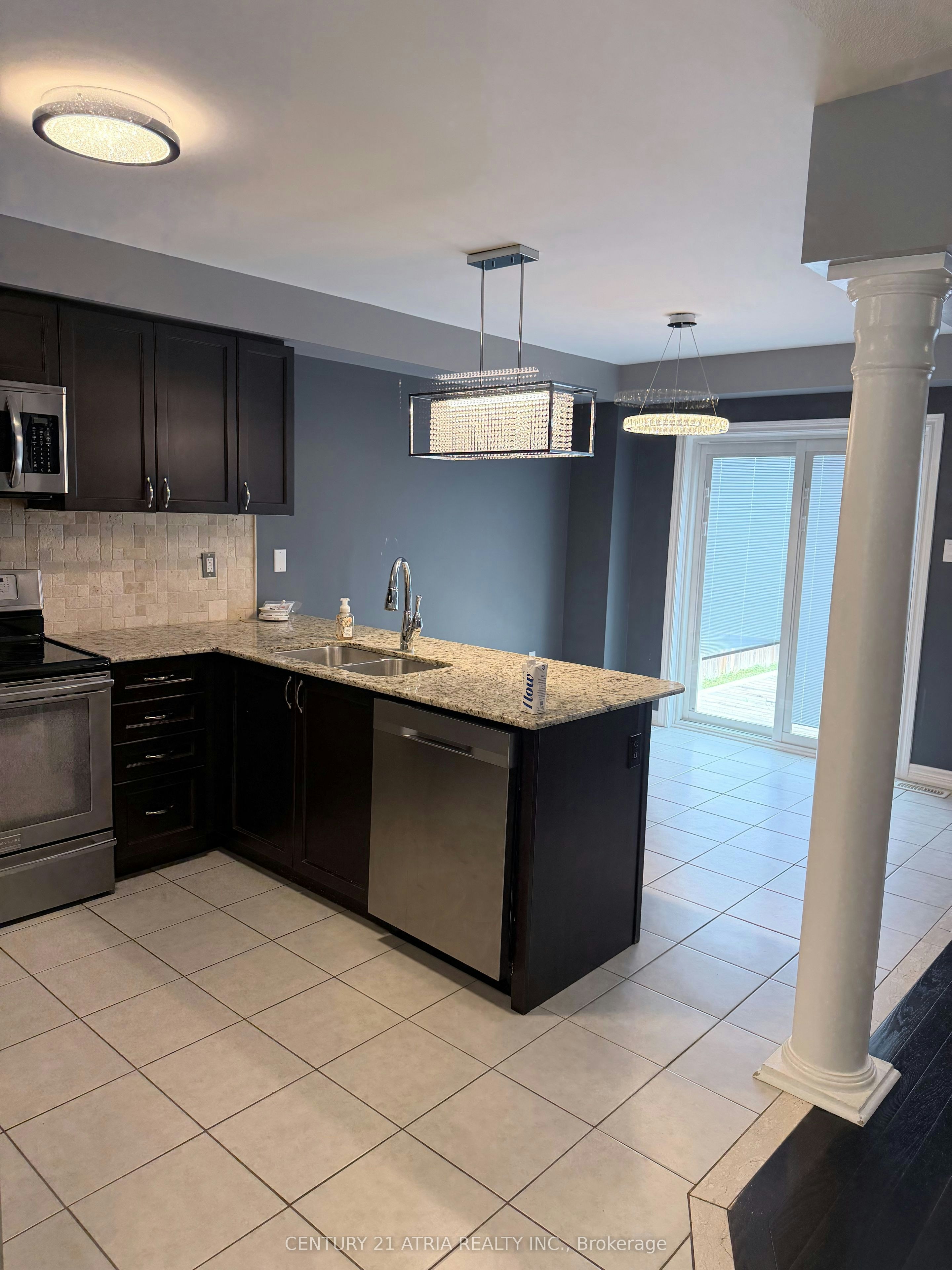 43 Redfern Crescent, Clarington, ON, L1C 5G8 - 4