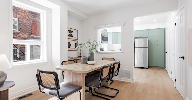 Main-8 Redwood Avenue, Toronto, ON, M4L 2S6 - 9