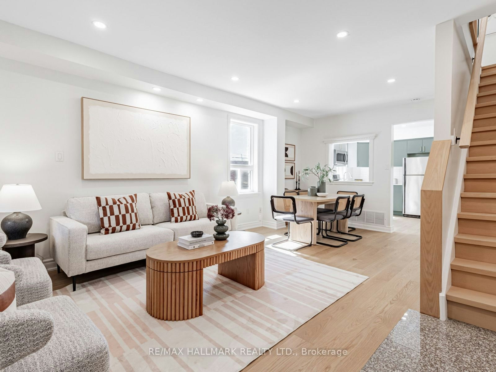 Main-8 Redwood Avenue, Toronto, ON, M4L 2S6 - 3