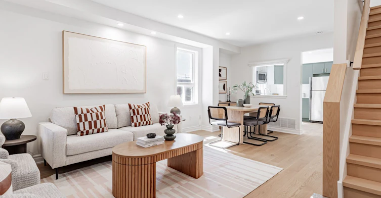 Main-8 Redwood Avenue, Toronto, ON, M4L 2S6 - 3