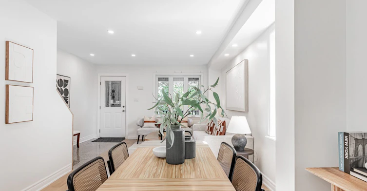 Main-8 Redwood Avenue, Toronto, ON, M4L 2S6 - 8