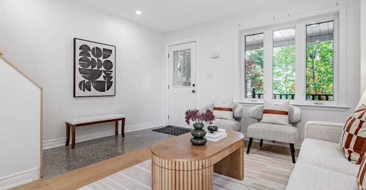 Main-8 Redwood Avenue, Toronto, ON, M4L 2S6 - 5
