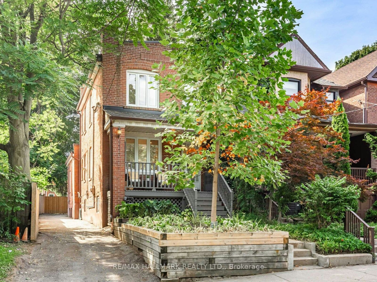 Main-8 Redwood Avenue, Toronto, ON, M4L 2S6 - 21