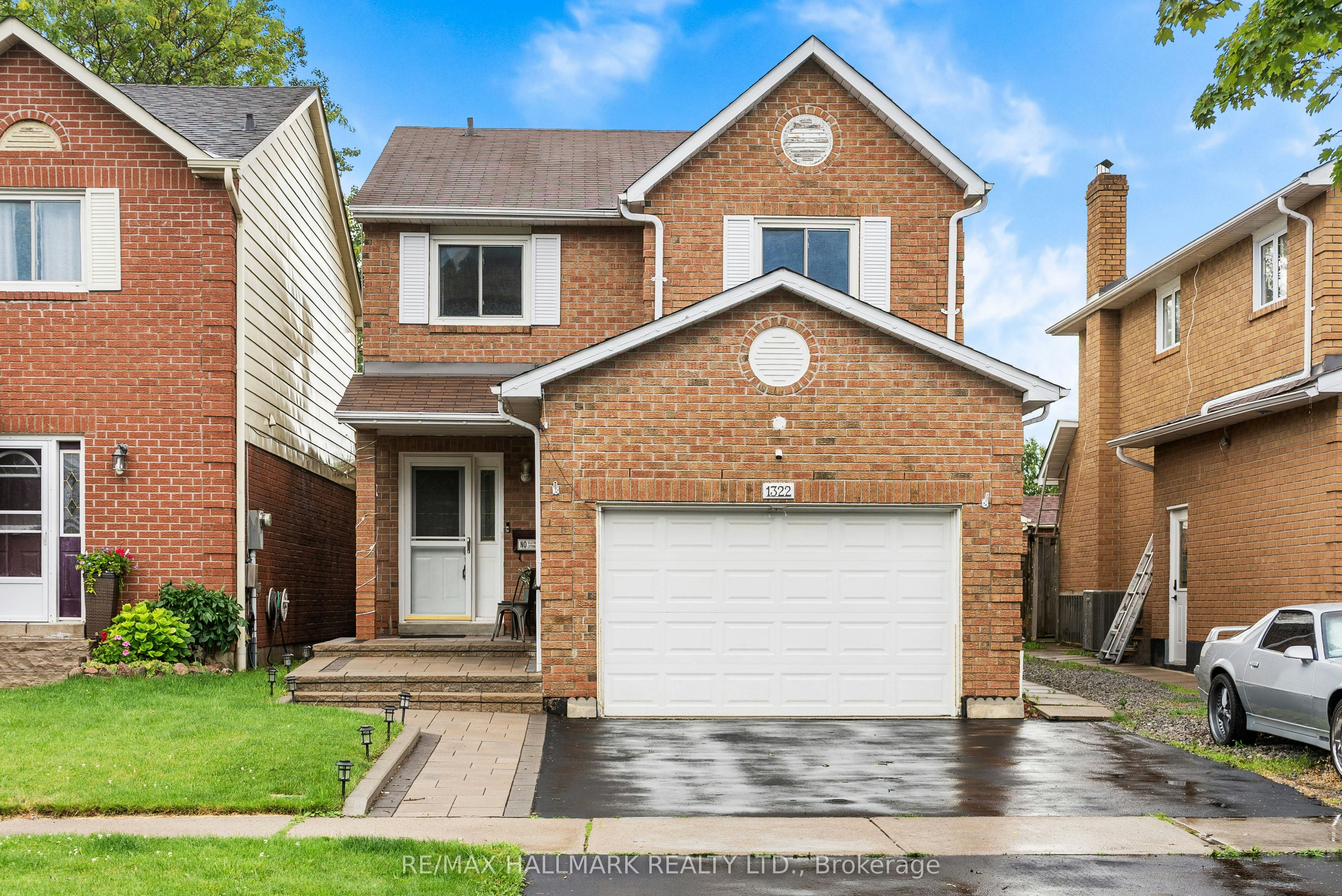 1322 Redwood Lane, Pickering, ON, L1X 1C5