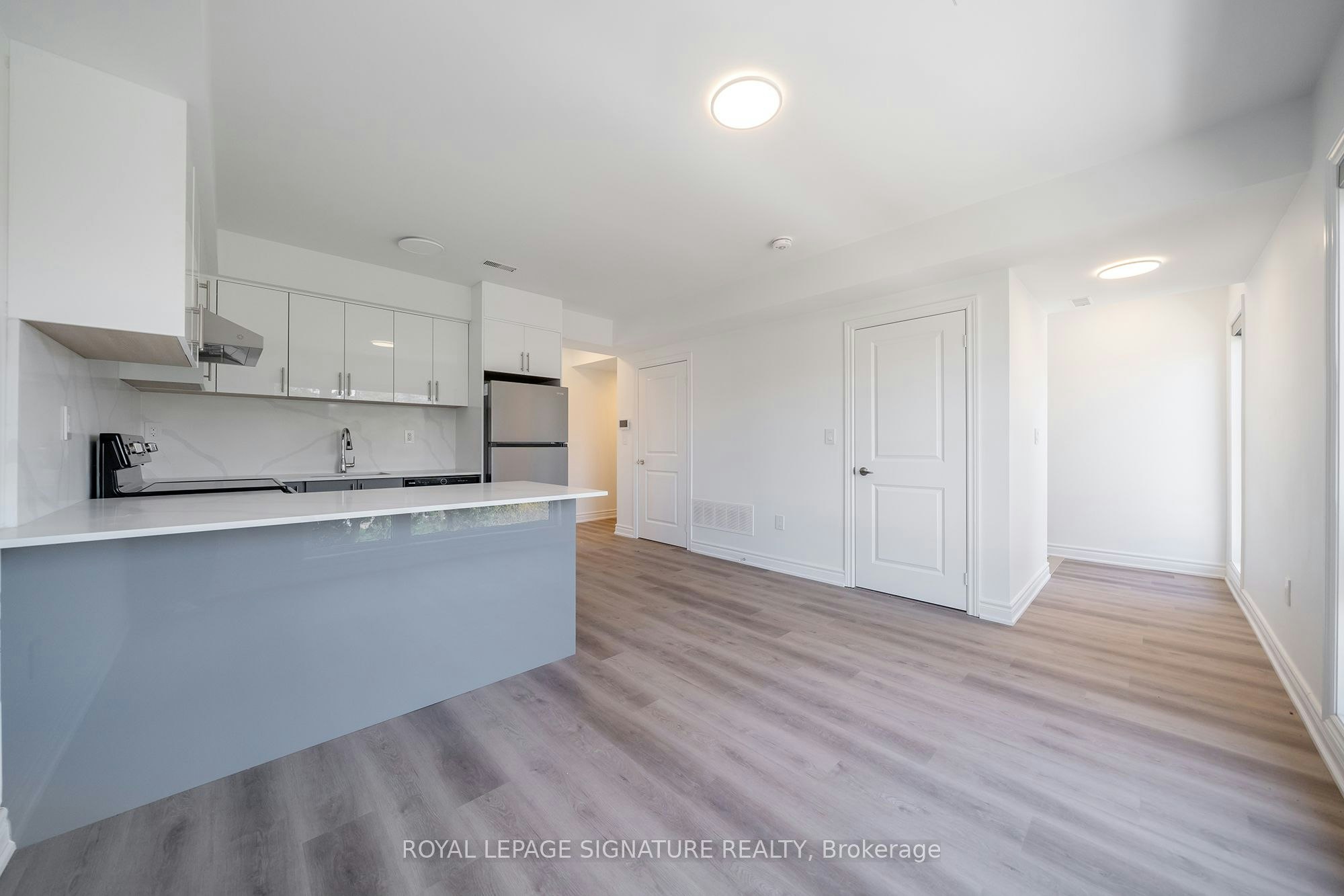 3-2052 Pharmacy Avenue, Toronto, ON, M1T 1H8 - 4