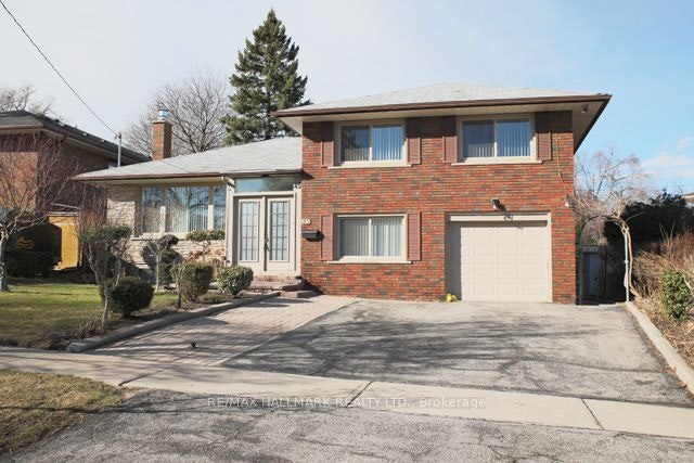 Lower-45 Landfair Crescent, Toronto, ON, M1J 3A6
