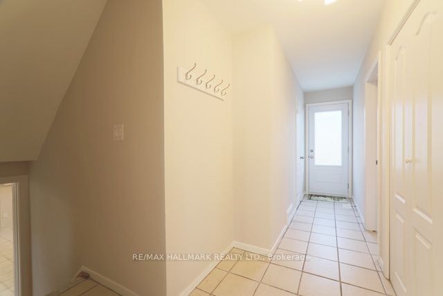 Lower-45 Landfair Crescent, Toronto, ON, M1J 3A6 - 5