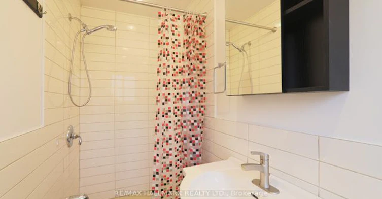 Lower-45 Landfair Crescent, Toronto, ON, M1J 3A6 - 9