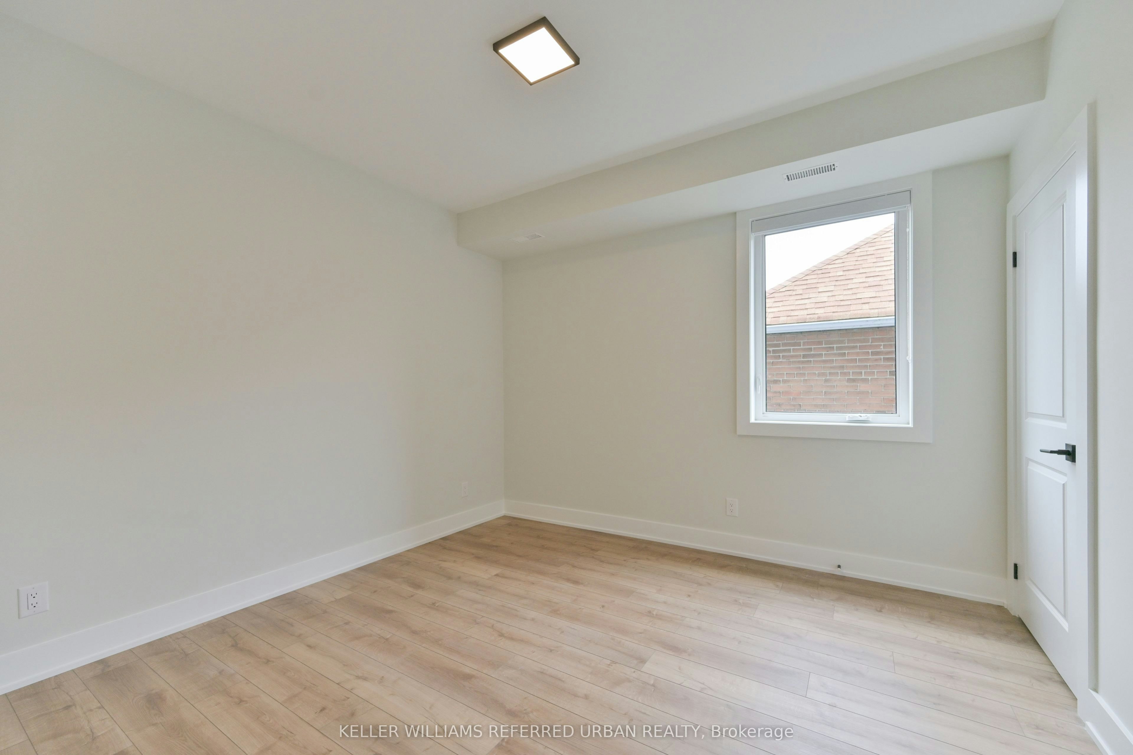 2-2420 Gerrard Street E, Toronto, ON, M4E 2E9 - 21