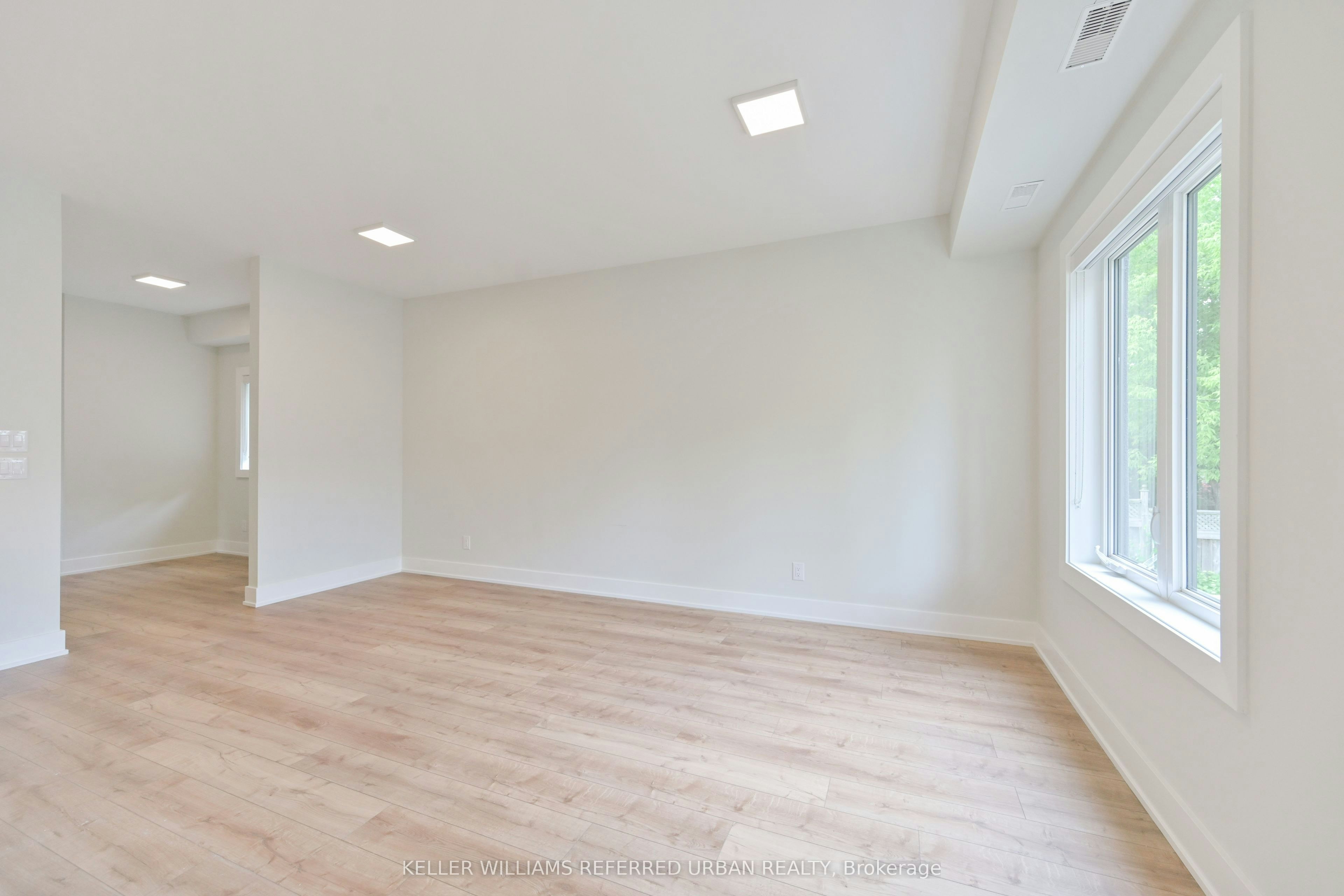 2-2420 Gerrard Street E, Toronto, ON, M4E 2E9 - 16