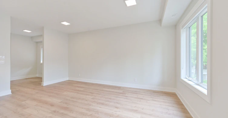 2-2420 Gerrard Street E, Toronto, ON, M4E 2E9 - 16