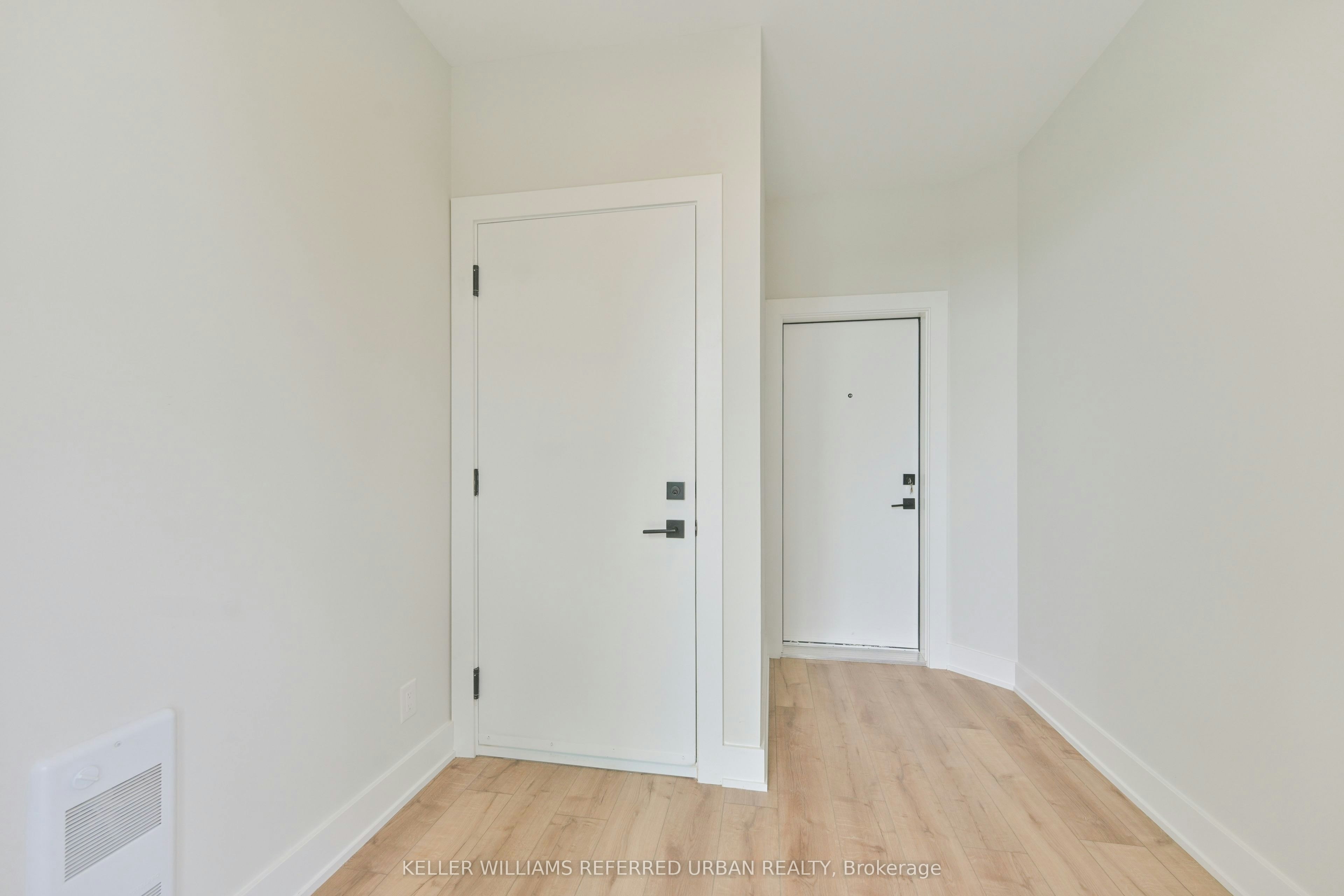 2-2420 Gerrard Street E, Toronto, ON, M4E 2E9 - 5