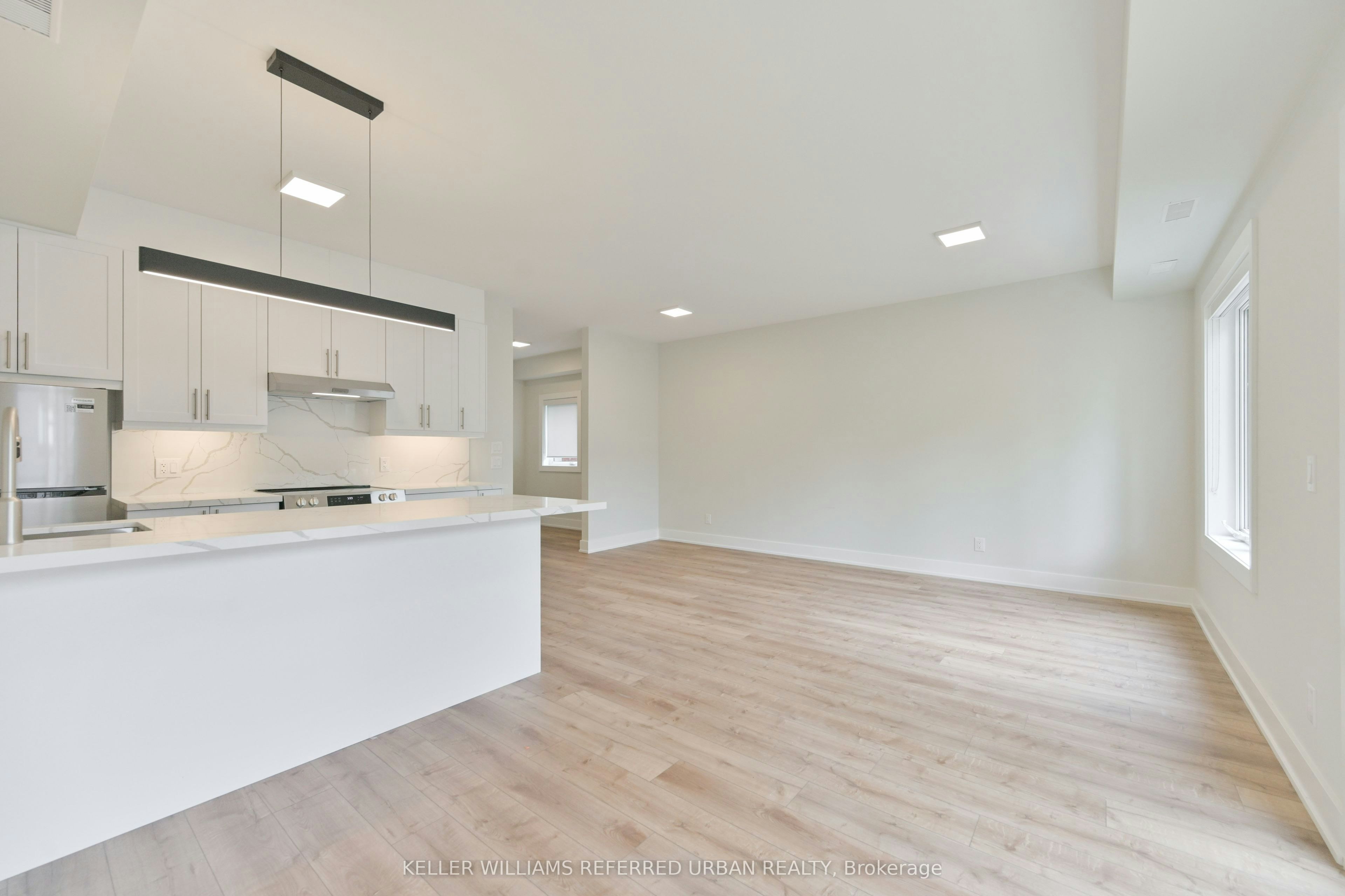 2-2420 Gerrard Street E, Toronto, ON, M4E 2E9 - 15