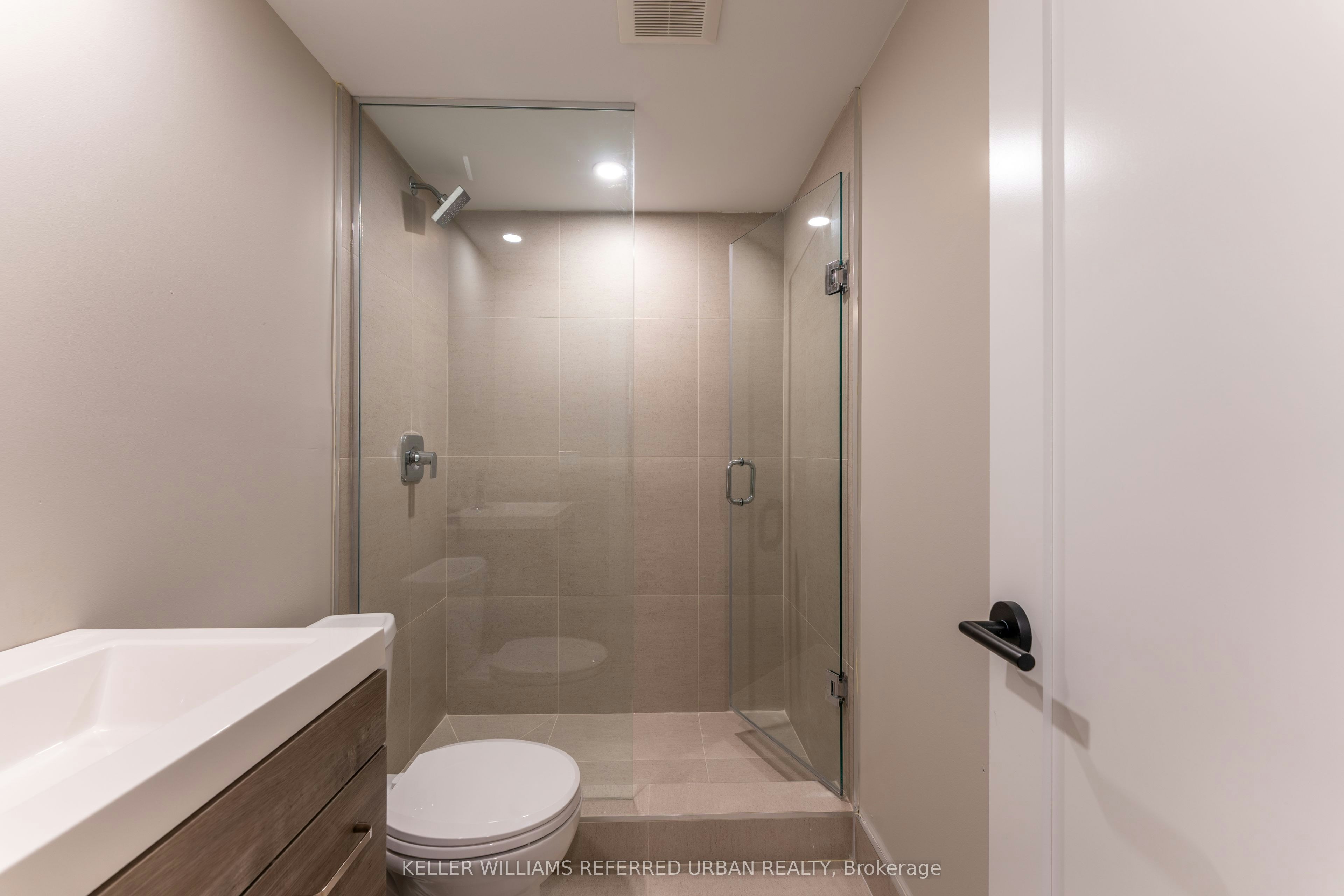 1-352 Jones Avenue, Toronto, ON, M4J 3G3 - 11