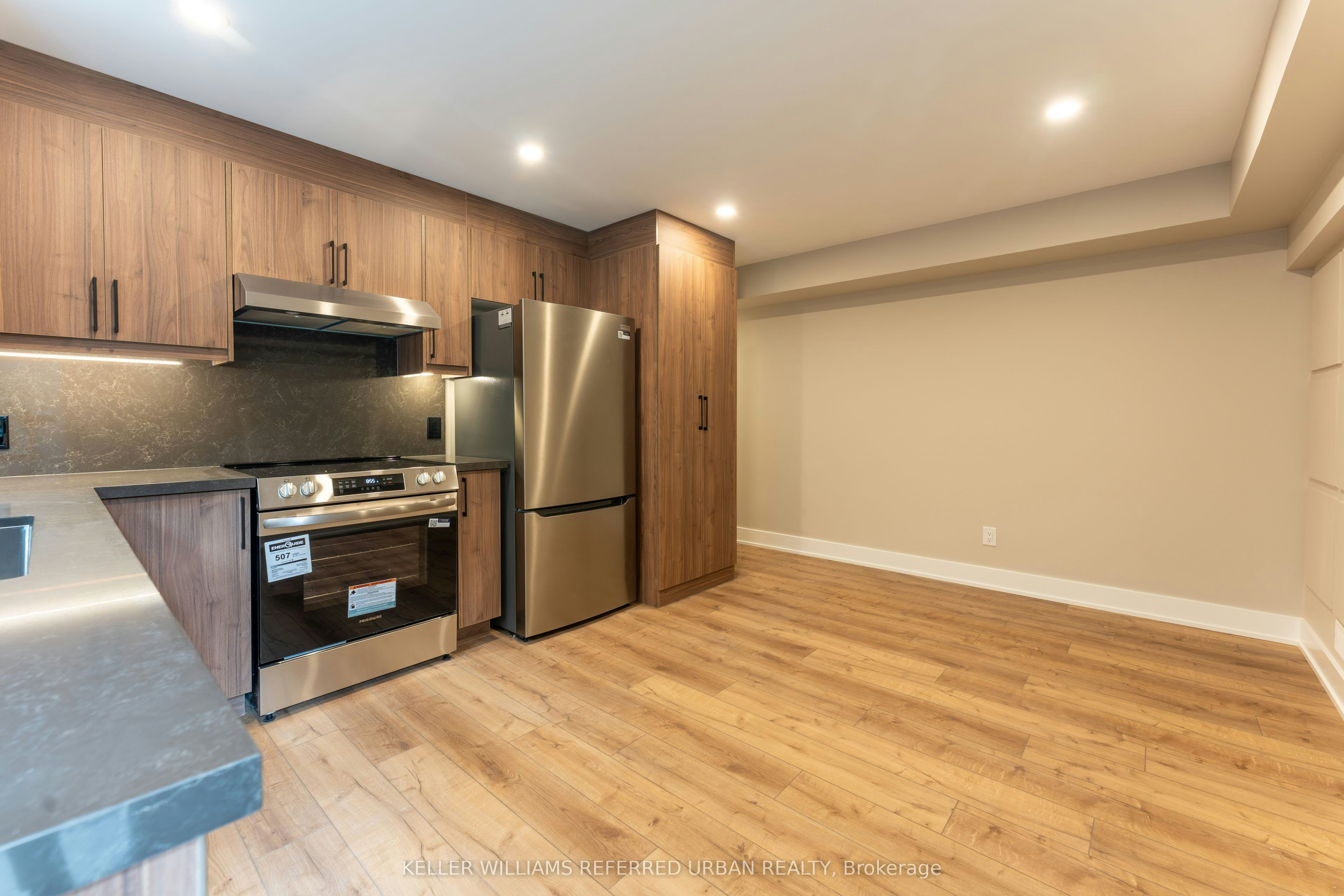 1-352 Jones Avenue, Toronto, ON, M4J 3G3 - 5
