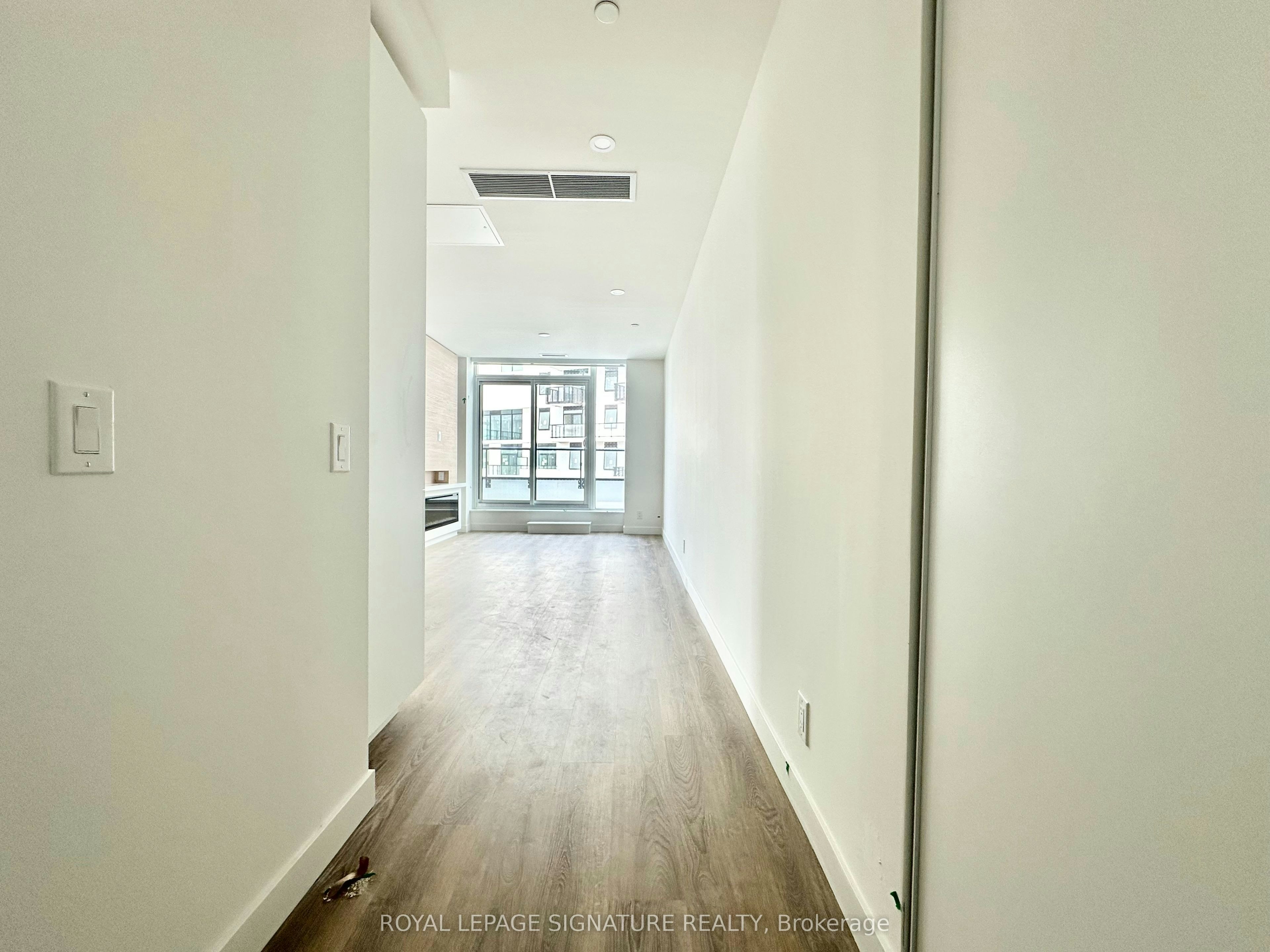 804-1050 Eastern Avenue, Toronto, ON, M4L 0B7 - 2