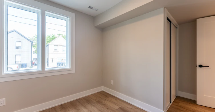 2-352 Jones Avenue, Toronto, ON, M4J 3G3 - 6
