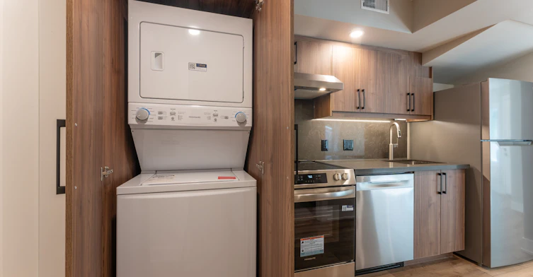 2-352 Jones Avenue, Toronto, ON, M4J 3G3 - 8