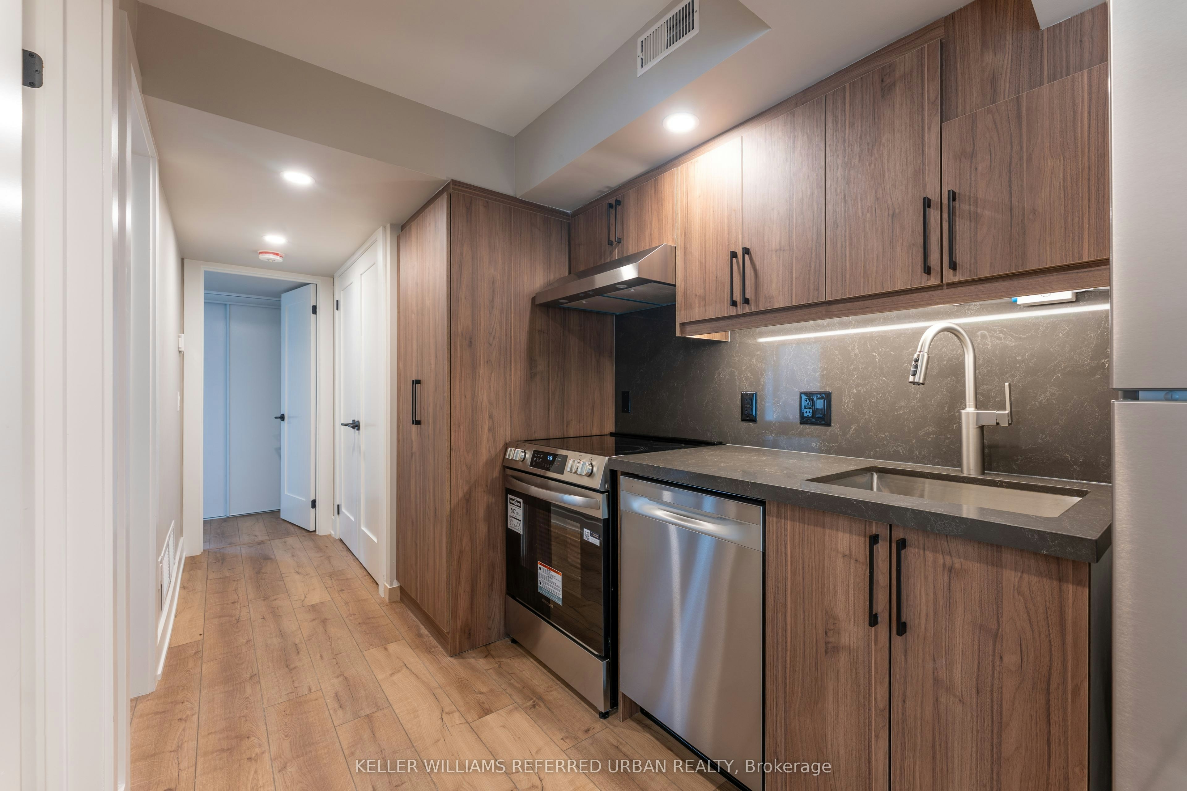 2-352 Jones Avenue, Toronto, ON, M4J 3G3 - 2