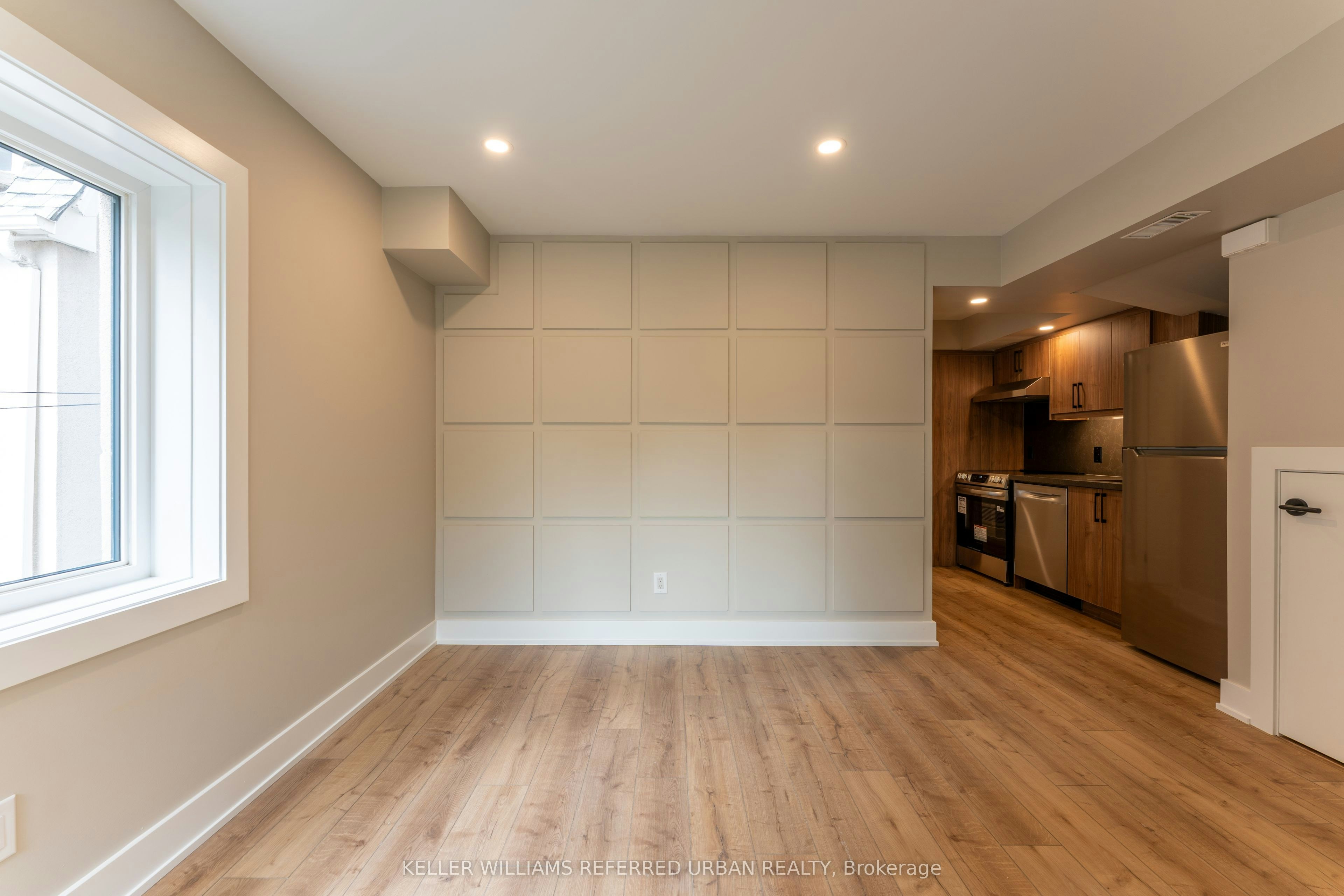 2-352 Jones Avenue, Toronto, ON, M4J 3G3