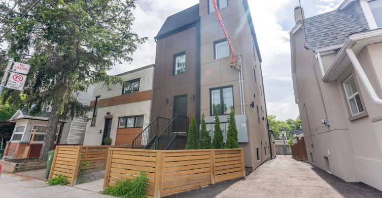 2-352 Jones Avenue, Toronto, ON, M4J 3G3 - 10