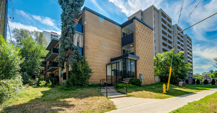 303-15 Gamble Avenue, Toronto, ON, M4K 2H3 - 8