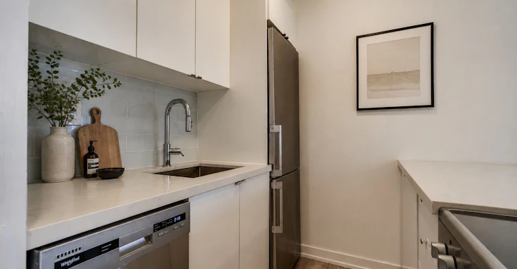 303-15 Gamble Avenue, Toronto, ON, M4K 2H3 - 3