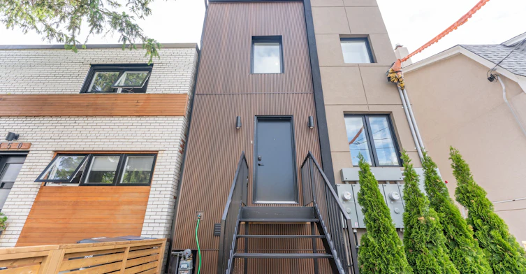 3-352 Jones Avenue, Toronto, ON, M4J 3G3 - 12