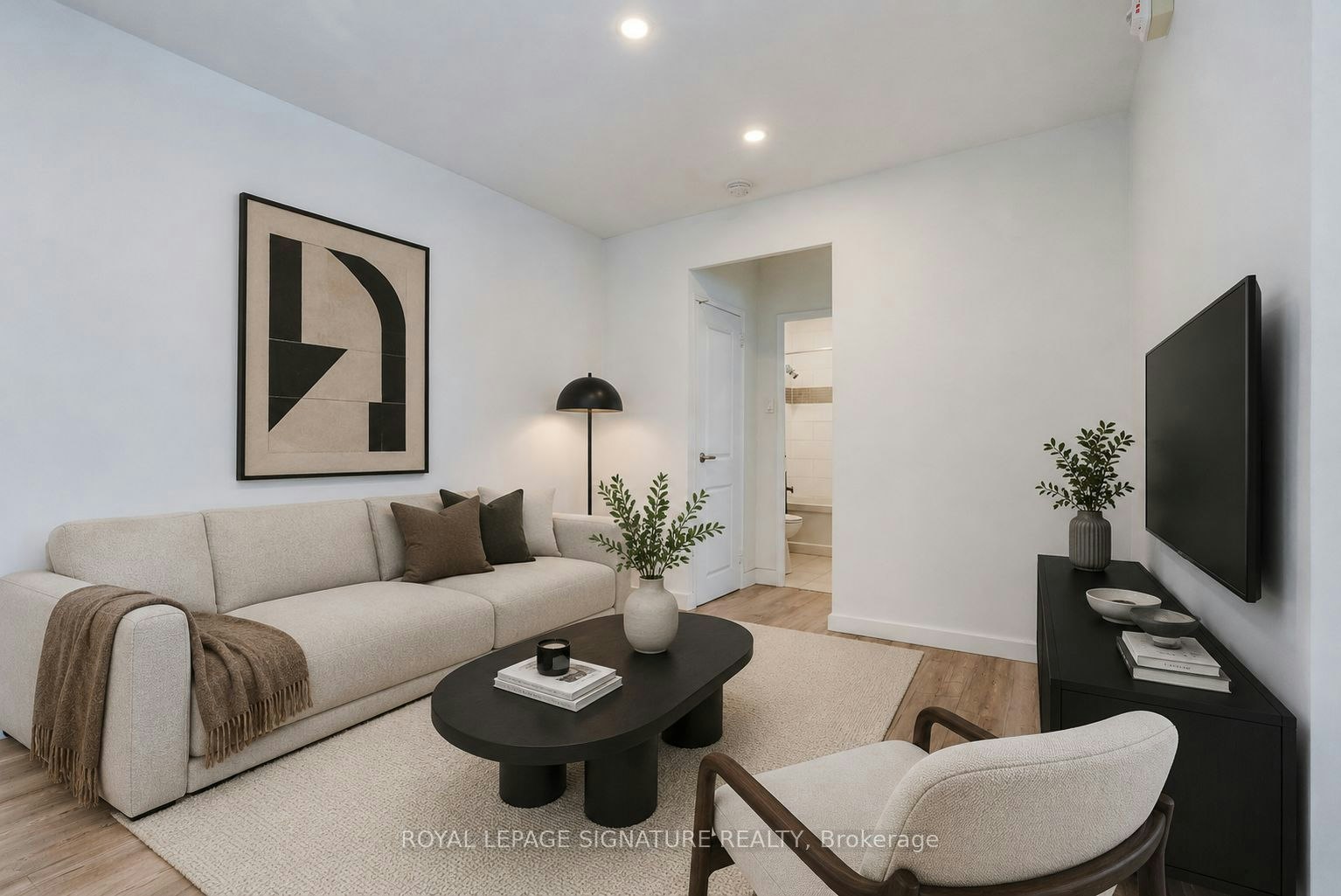 107-33 Gamble Avenue, Toronto, ON, M4K 2H4