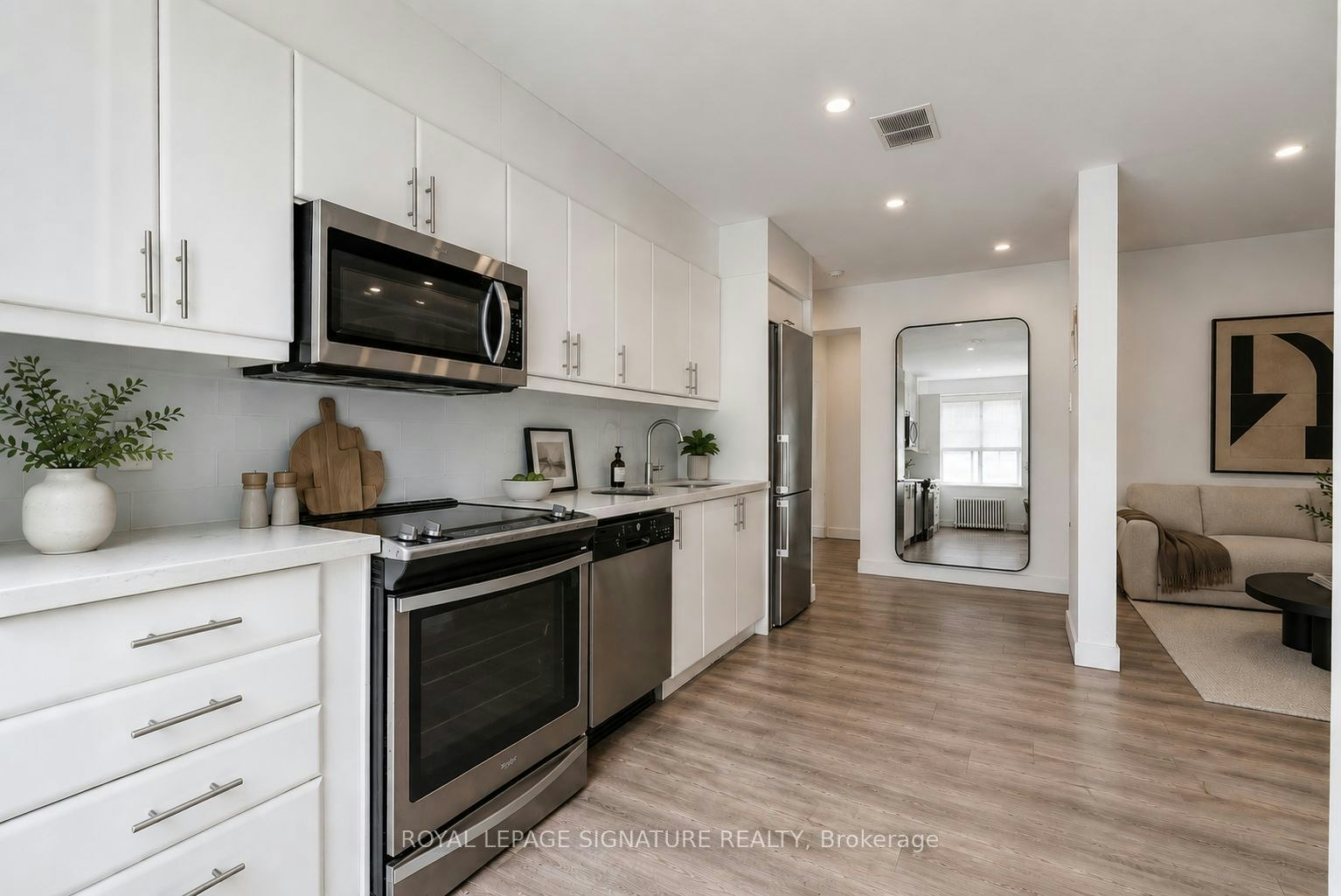 107-33 Gamble Avenue, Toronto, ON, M4K 2H4 - 3