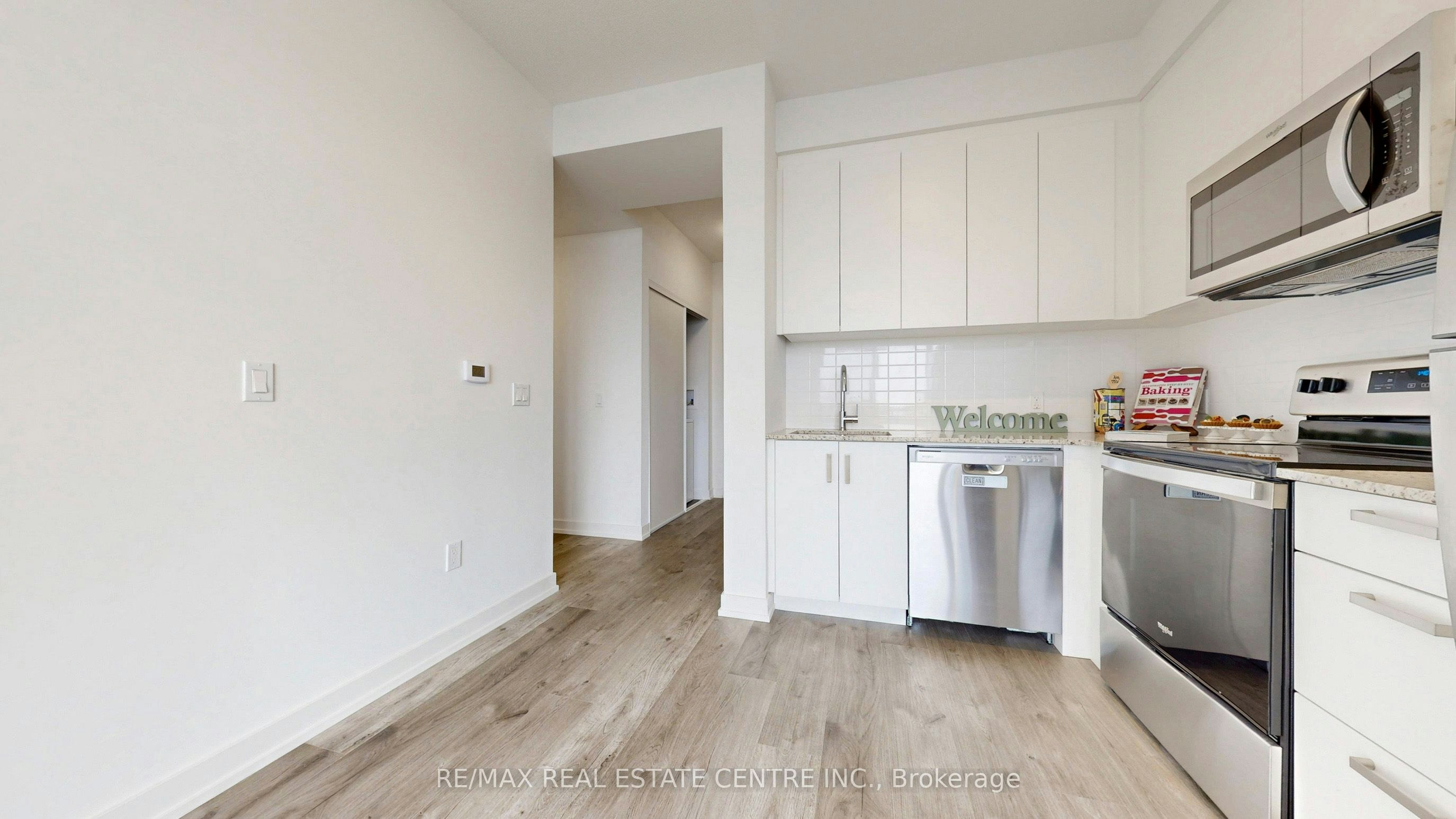PH12-1010 Dundas Street E, Whitby, ON, L1N 2K2 - 19