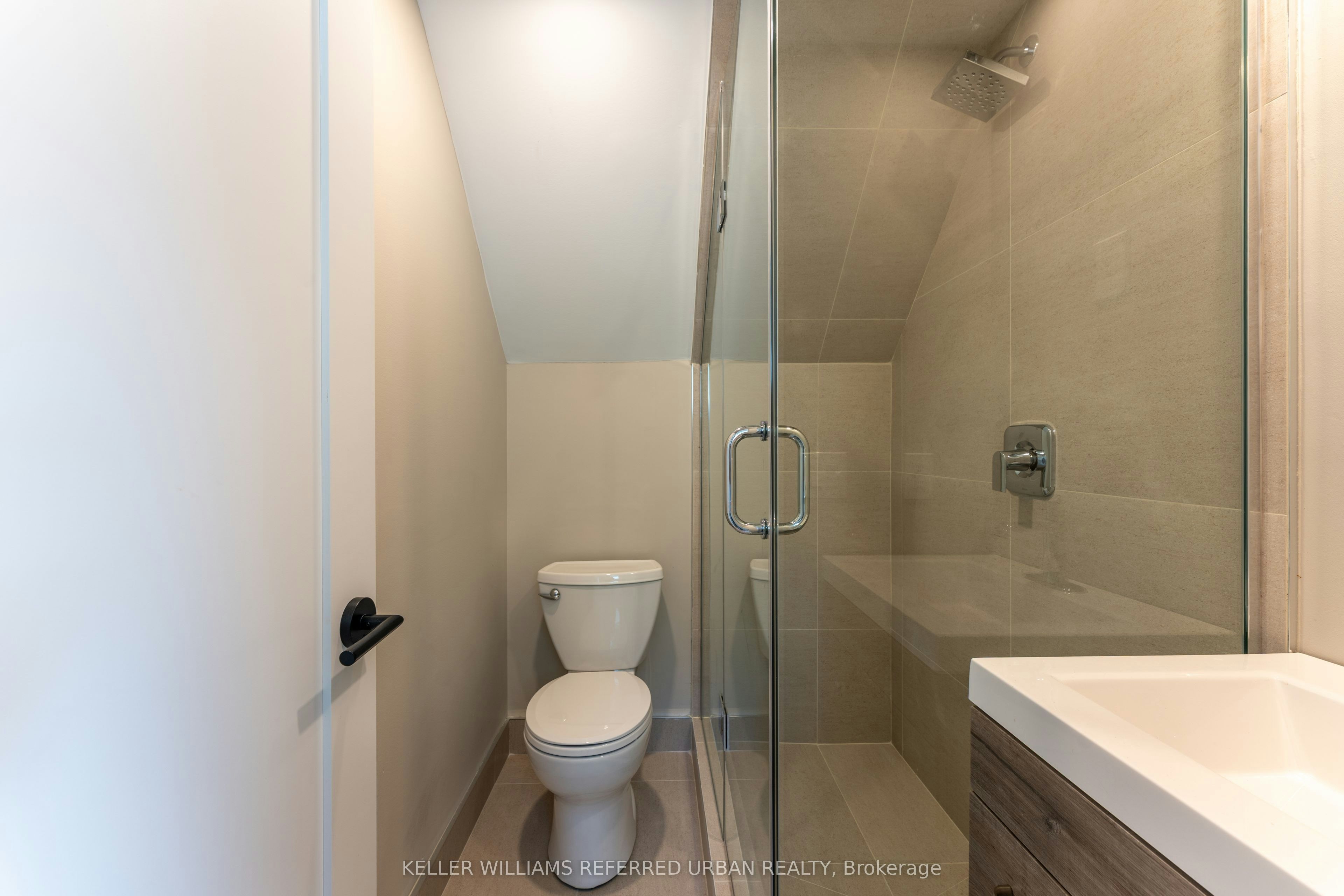 5-352 Jones Avenue, Toronto, ON, M4J 3G3 - 15
