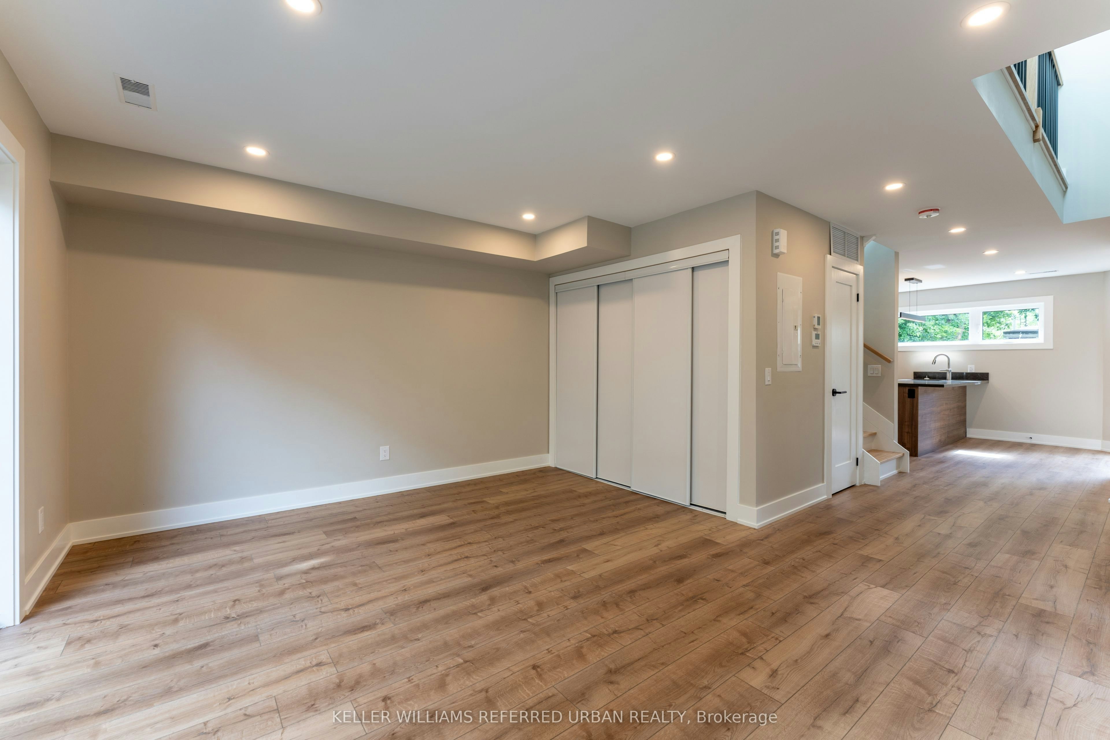 5-352 Jones Avenue, Toronto, ON, M4J 3G3 - 6