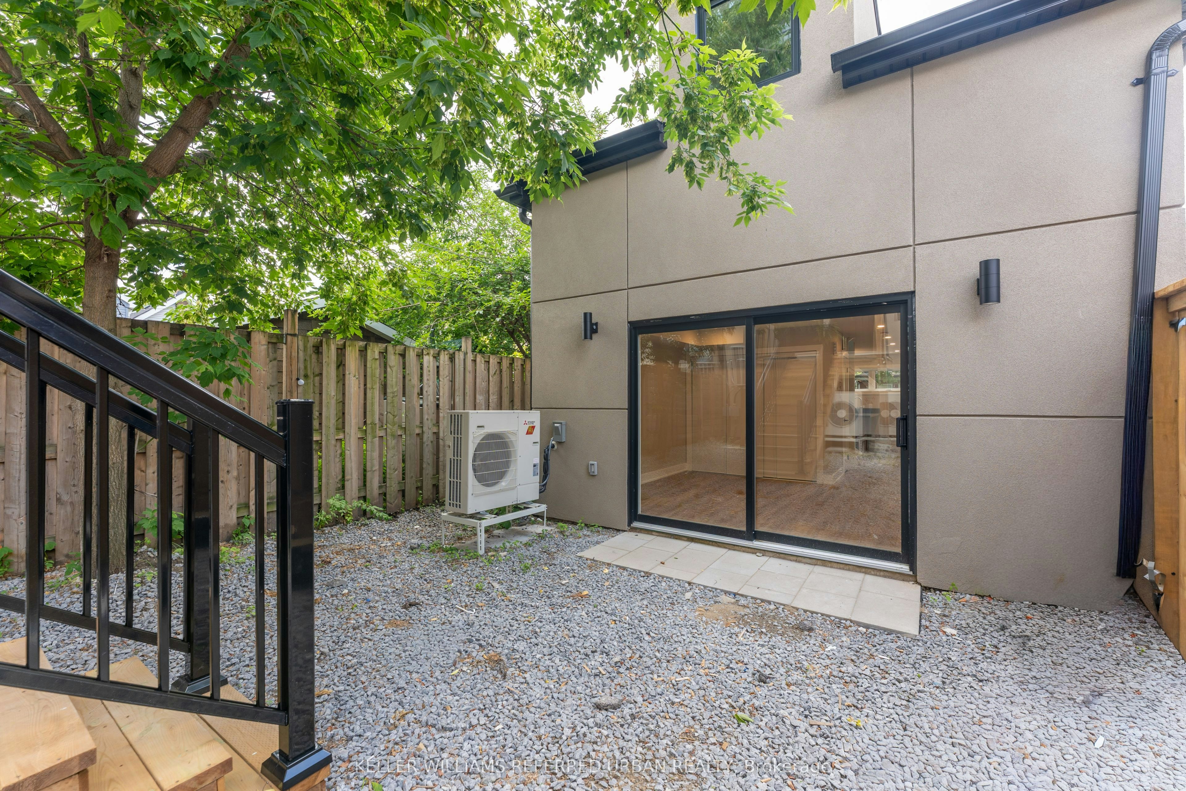 5-352 Jones Avenue, Toronto, ON, M4J 3G3 - 16