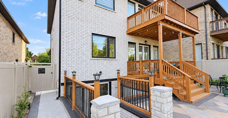 1606 Sandhurst Crescent, Pickering, ON, L1V 6W2
