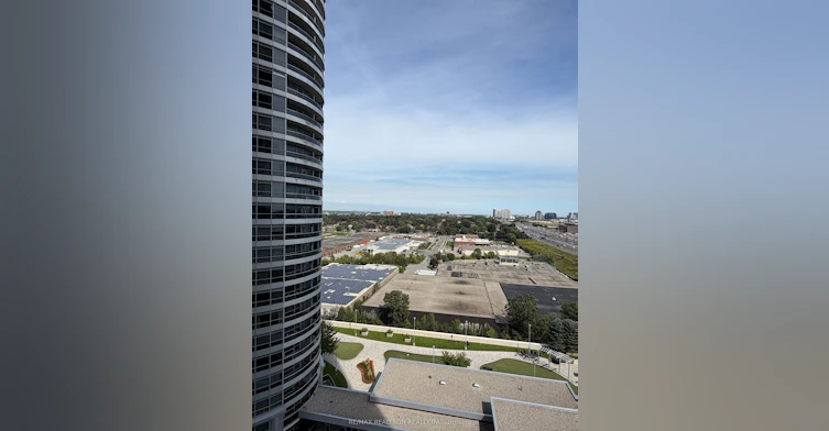 1612-125 Village Green Square, Toronto, ON, M1S 0G3 - 2