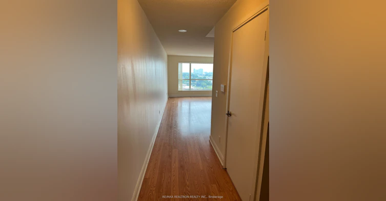 1612-125 Village Green Square, Toronto, ON, M1S 0G3 - 4
