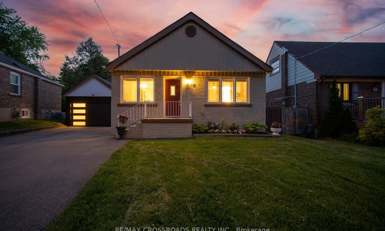 18 Adanac Drive