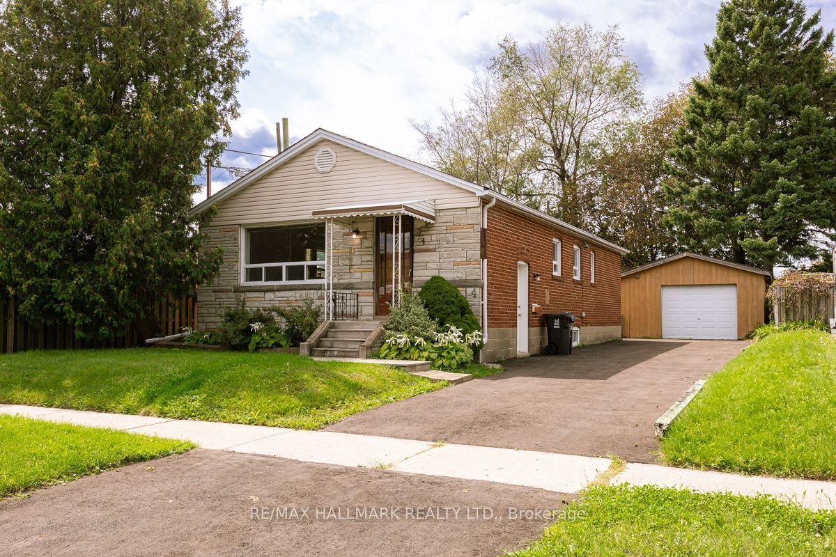 4 Bergen Road, Toronto, ON, M1P 1R9