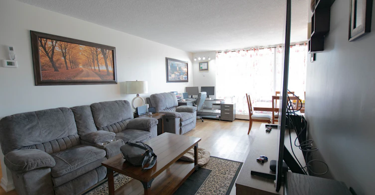 107-1210 Radom Street, Pickering, ON, L1W 2X3 - 3