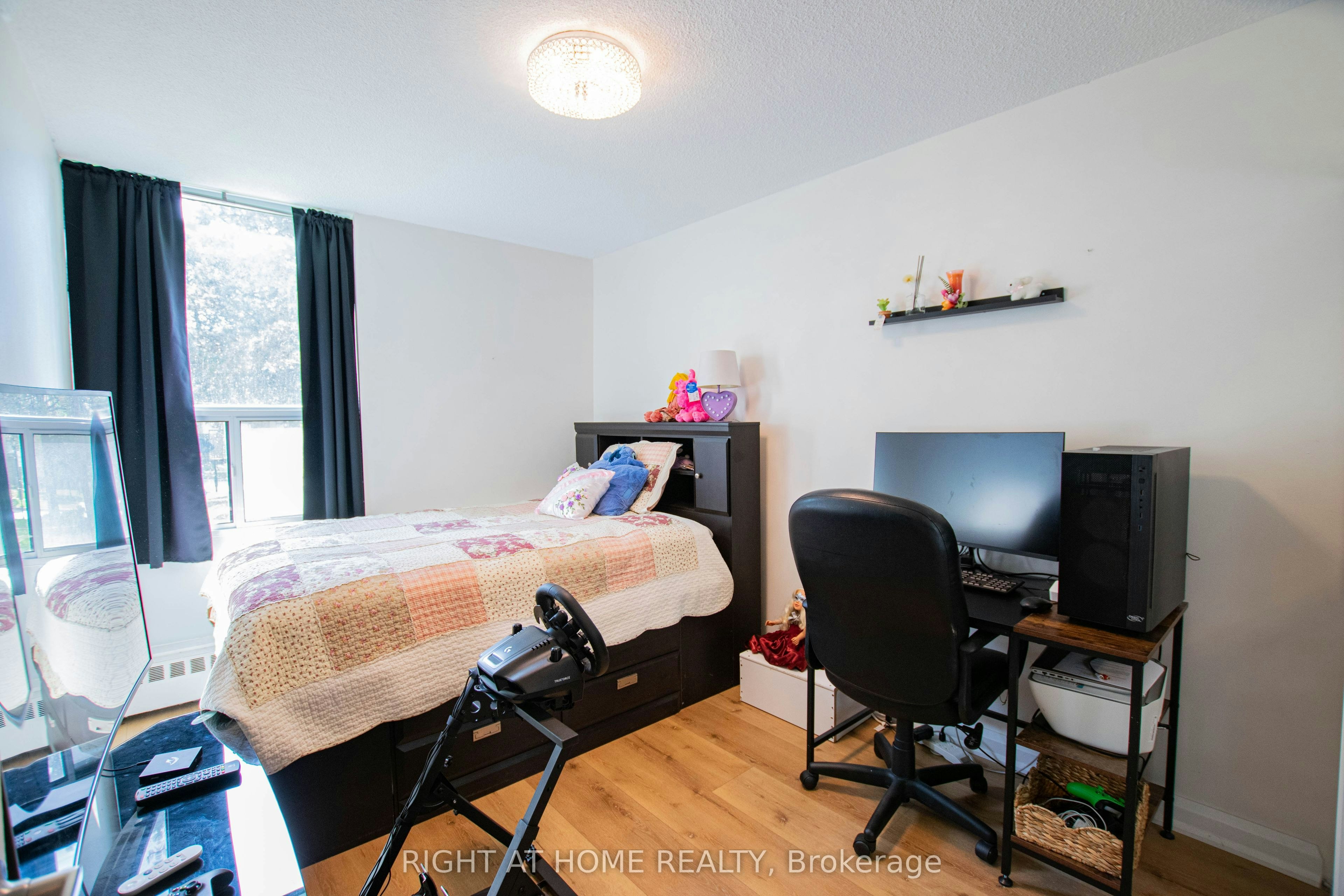 107-1210 Radom Street, Pickering, ON, L1W 2X3 - 10