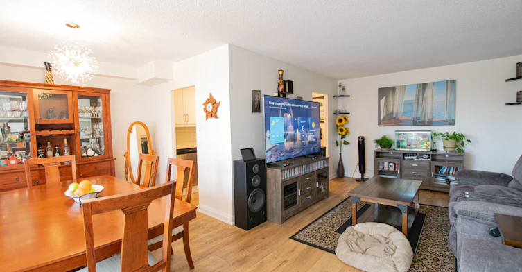 107-1210 Radom Street, Pickering, ON, L1W 2X3 - 8