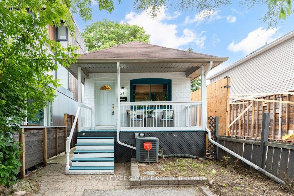 24 Wiley Avenue, Toronto, ON, M4J 3W4
