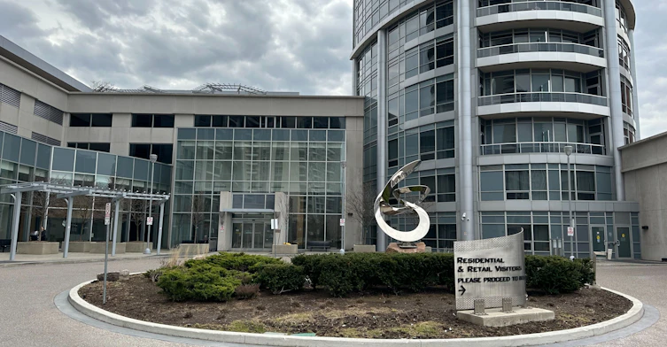 3725-135 Village Green Square, Toronto, ON, M1S 0G4 - 4