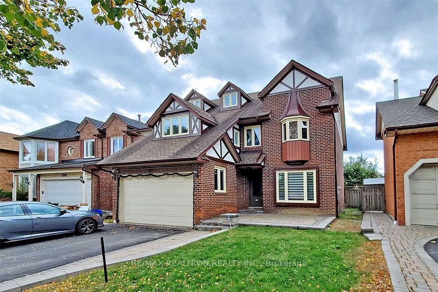 1059 Glenanna Road, Pickering, ON, L1V 5E4