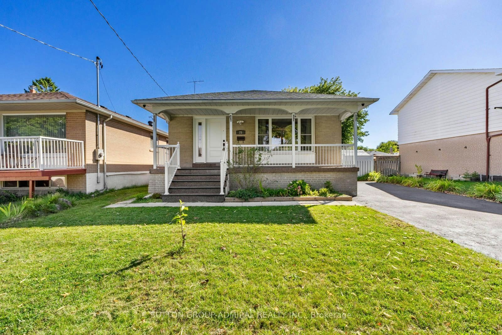 25 Rowallan Drive - 2